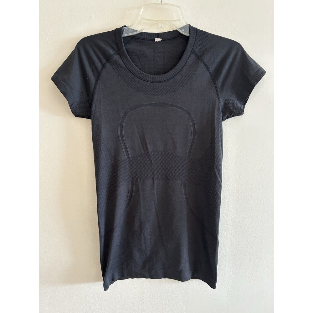 Lululemon Swiftly Tech Short Sleeve Race Waist Length Black Slim Fit Size 6